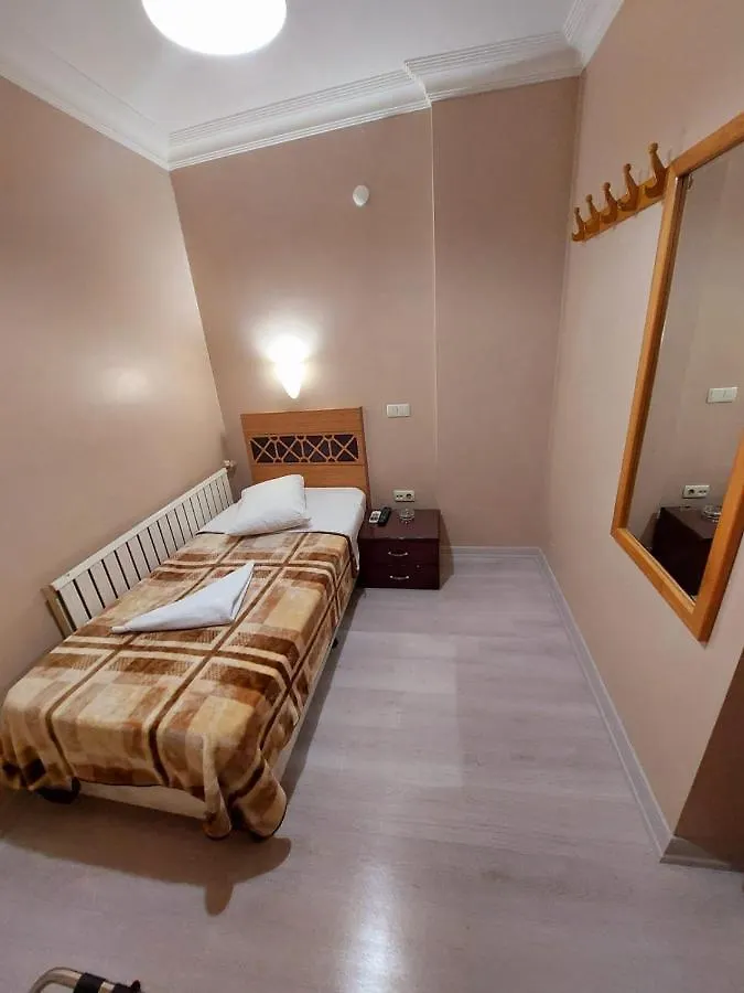 Otel Uemit İstanbul 2*,